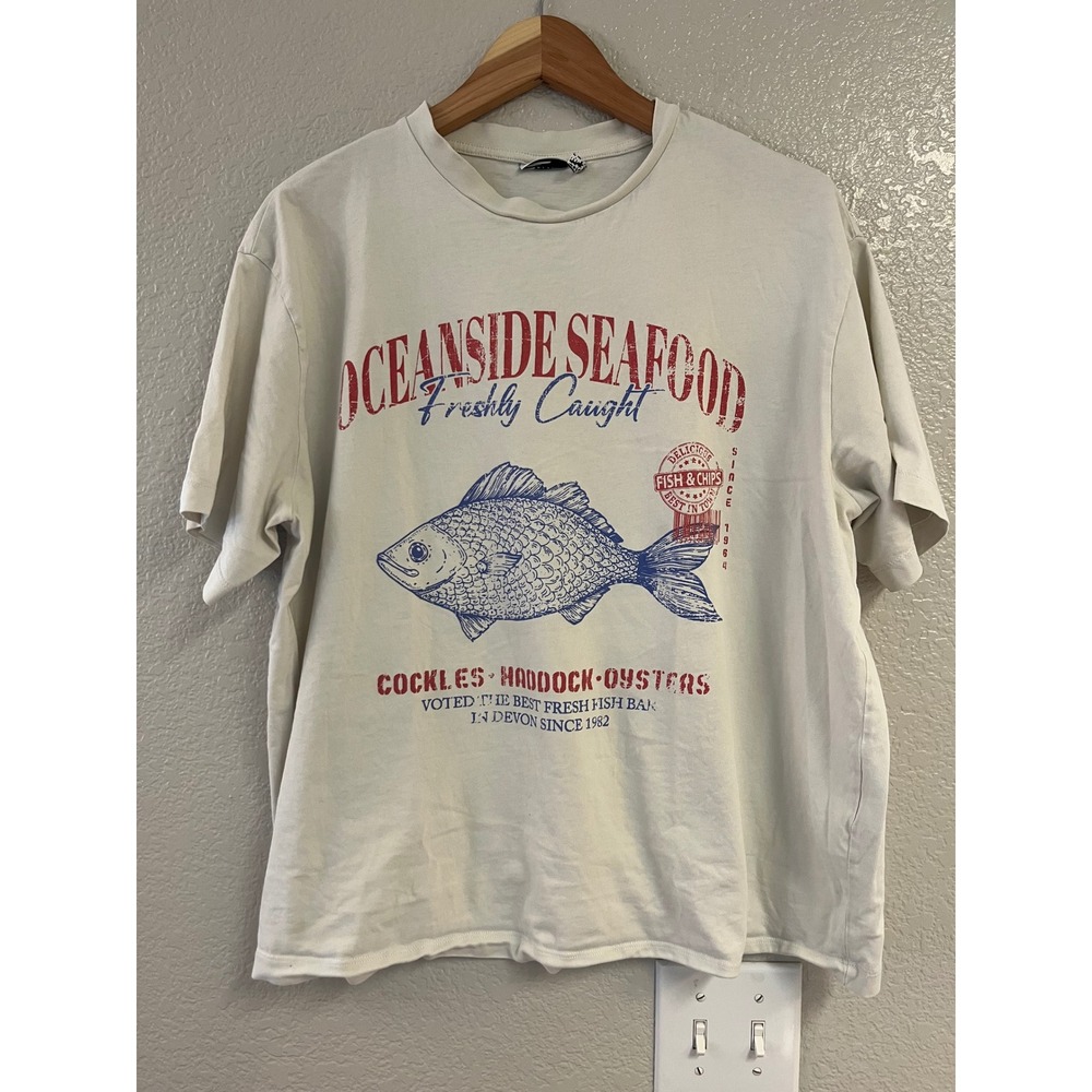 ASOS DESIGN Oceanside Seafood Graphic T-Shirt Cream Boxy Fit Small